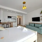 Casa Del Mar Nord Exclusiv Cu Piscina * מאמאיה