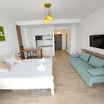 Casa Del Mar Nord Exclusiv Cu Piscina מאמאיה