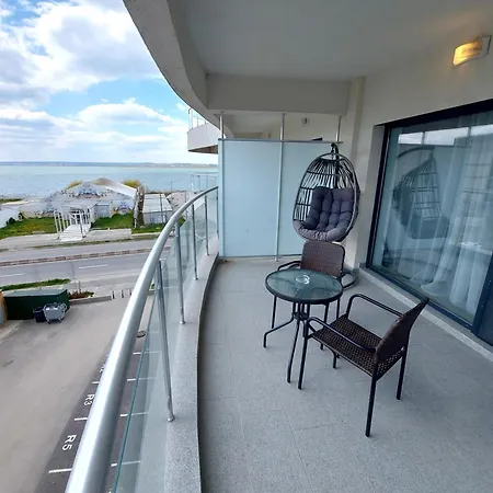 Casa Del Mar Nord Exclusiv Cu Piscina